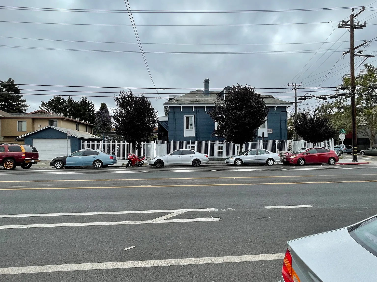 760 29th St — Photo 4