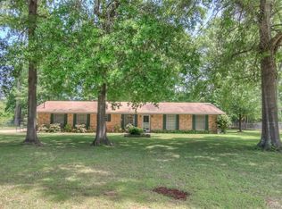 413 Camp Zion Rd, Haughton, LA 71037