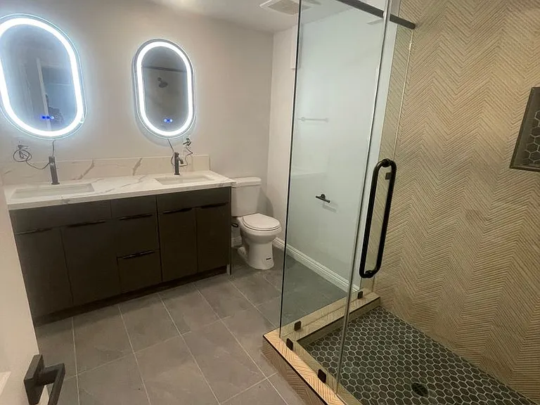1019 N Hayworth Ave #11 — Photo 8