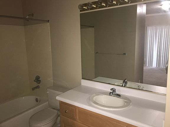 5th image of 3745 S 700 E Unit 101