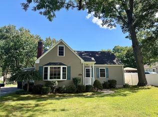66 Greaney St, Springfield, MA 01104