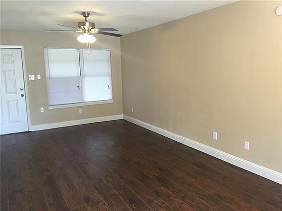 4th image of 809 E Vista Dr