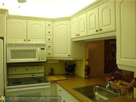 5th image of 5102 NW 36th St APT 411