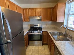 80 N Court St APT 201, Athens, OH 45701