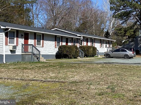 2nd image of 114 Loch Lane Dr
