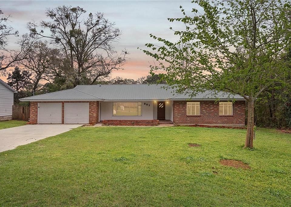 1st image of 207 Alpine St