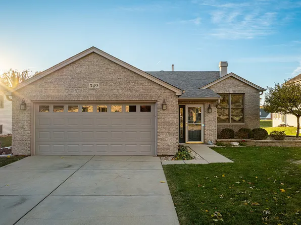 349 Meadows Dr, Sugar Grove, IL 60554