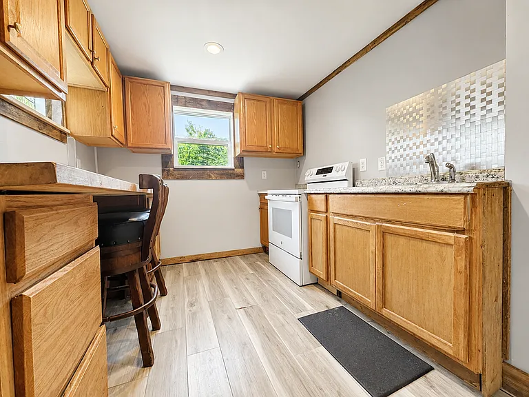 20743 Marie Ave — Photo 6