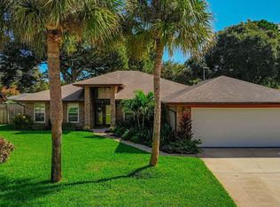 827 Clear Lake Dr, Port Orange, FL 32127