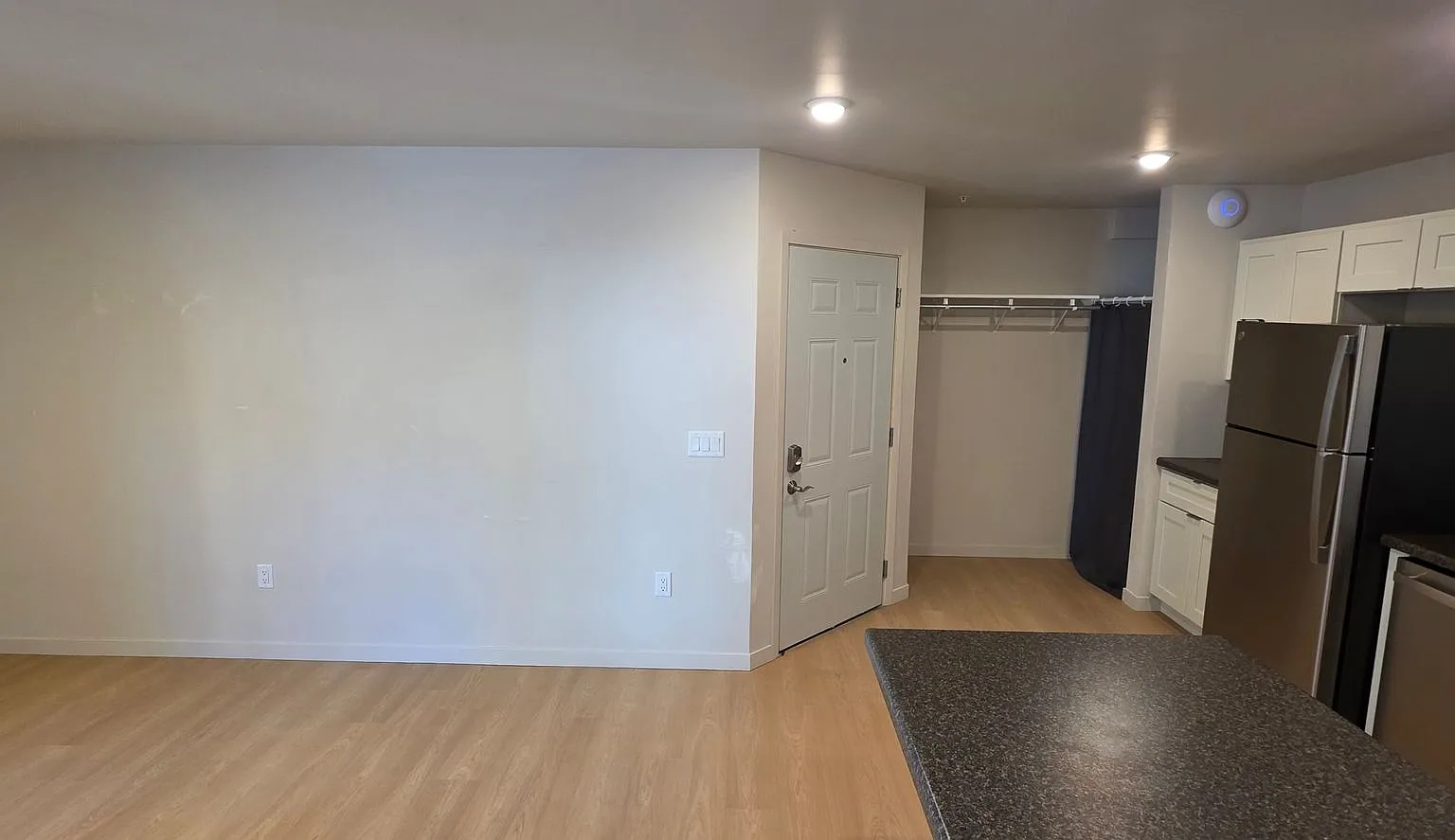 Commonwealth Flats — Photo 3