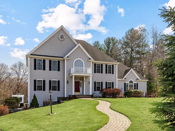 20 Constitution Cir, Holliston, MA 01746