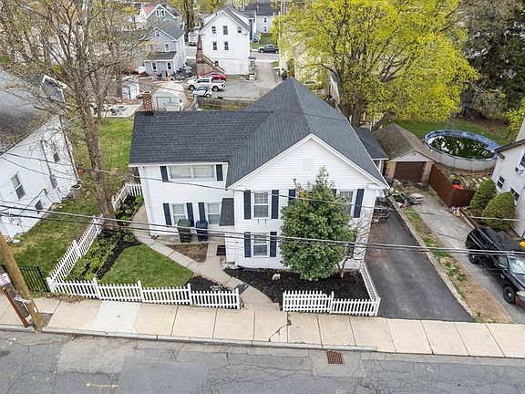 5th image of 86 Rice St