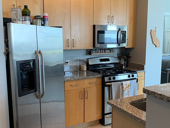 5th image of 600 N Kingsbury St APT 1102