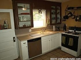 5th image of 1864 S Lake St