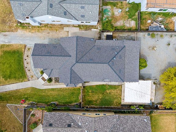 2nd image of 124 W Florinda Street