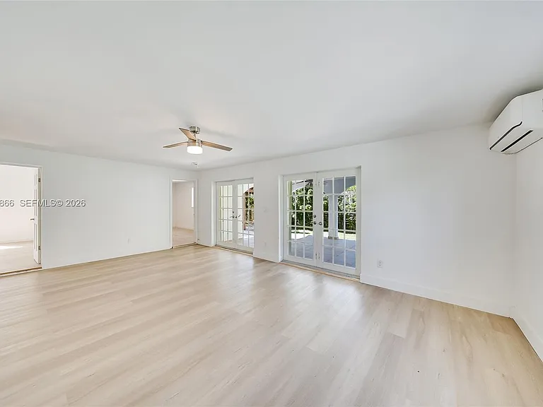 9056 Emerson Ave — Photo 8