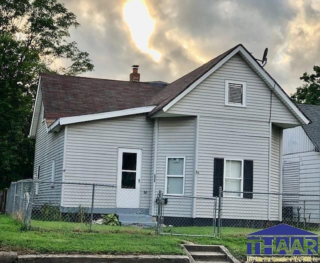 1st image of 606 N 14th St