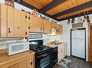 102 E Country Club Blvd, Big Bear City, CA 92314
