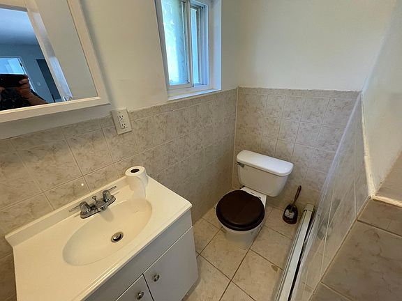 4th image of 36 Laforge Pl #A