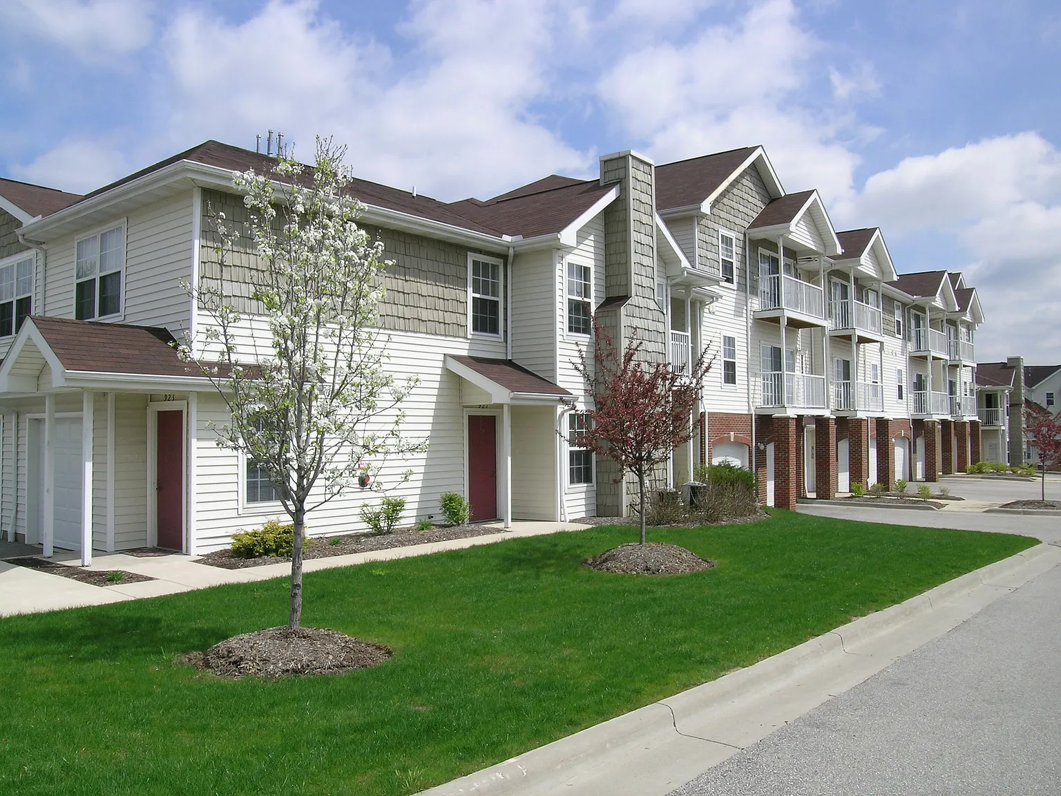 Heron Springs Apartments — Photo 2