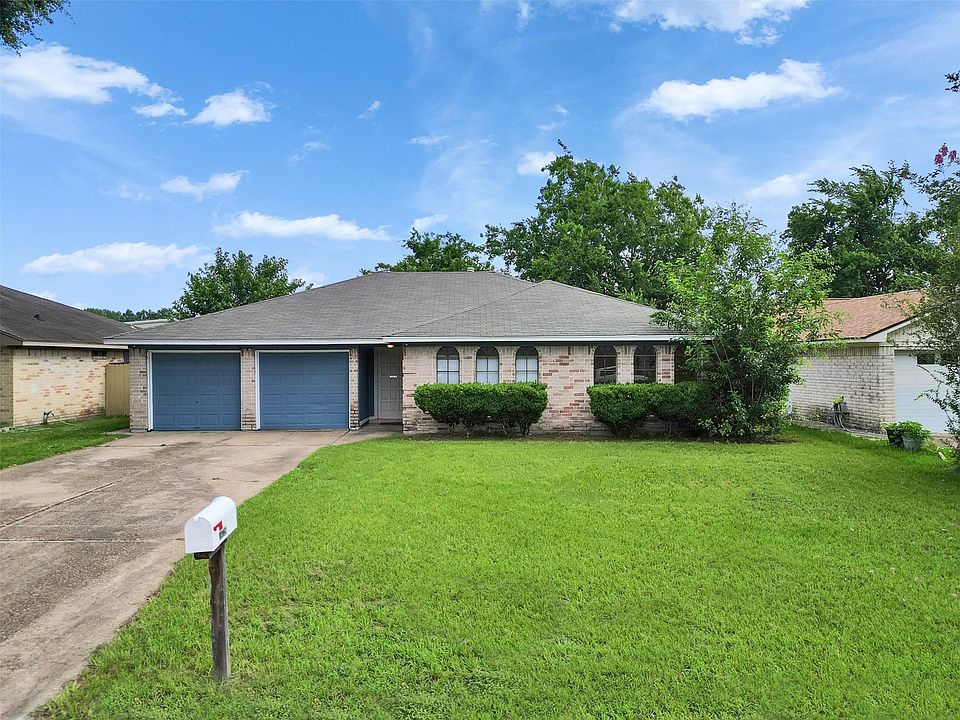 1st image of 18726 Wood Glen Ln