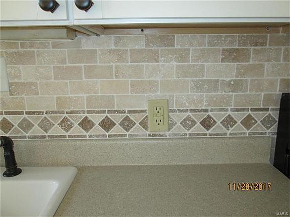3rd image of 1065 Preakness Ln