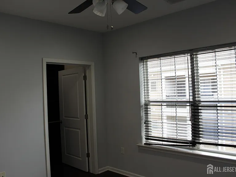 446 Micali Way — Photo 33