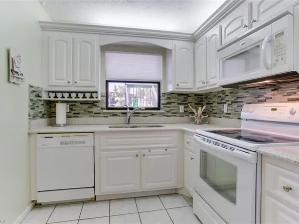 4269 27th CT SW #102, NAPLES, FL 34116