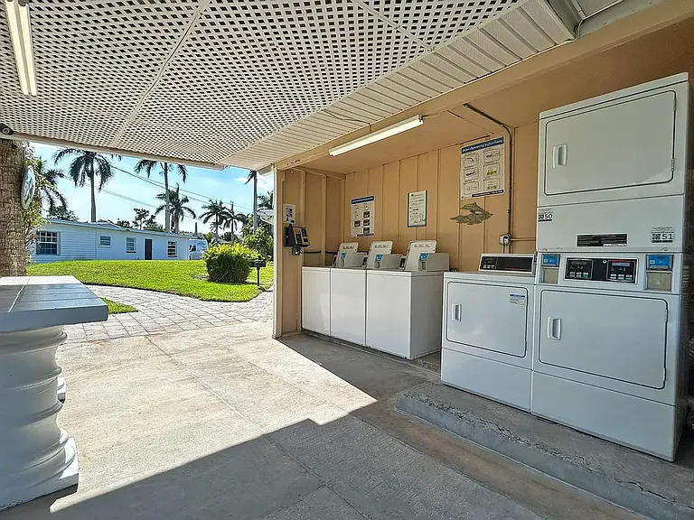 14621 McGregor Blvd — Photo 16