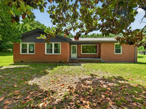 400 Anderson Ln, Gainesboro, TN 38562