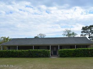 121 Cornelio Aly, Interlachen, FL 32148
