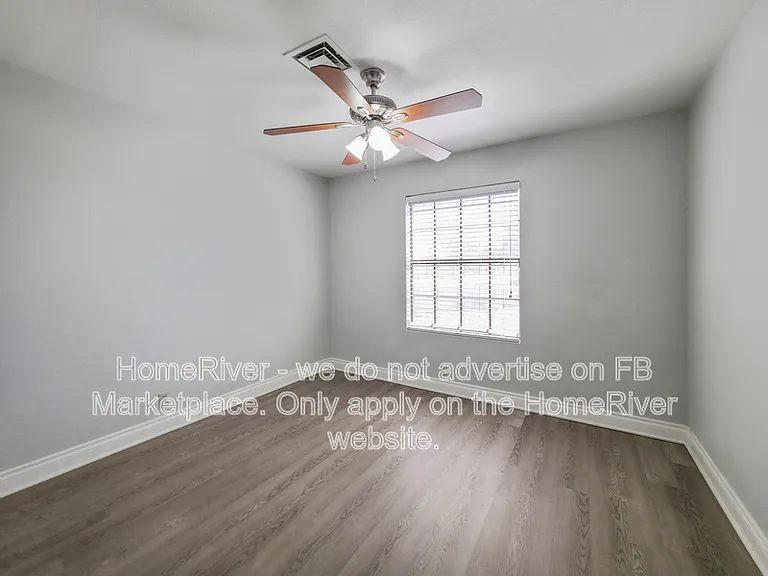 2 W Michelle Dr — Photo 17