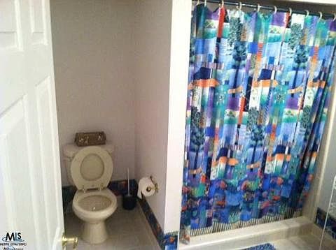 2nd image of 17410 Lake View Cir