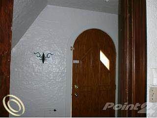4th image of 261 Ottawa Dr