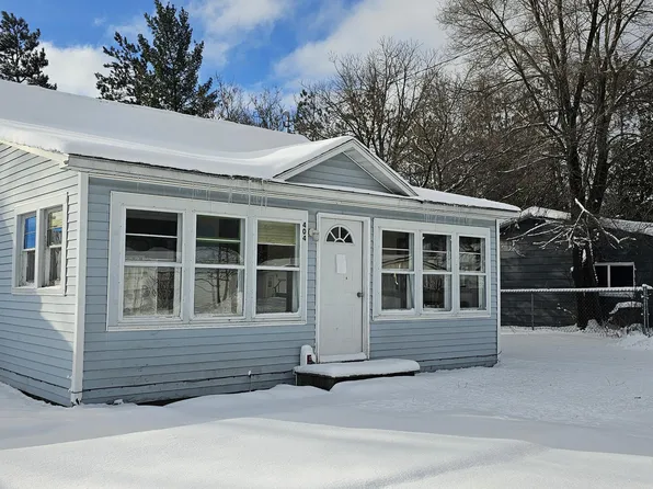 404 Date St, Grayling, MI 49738
