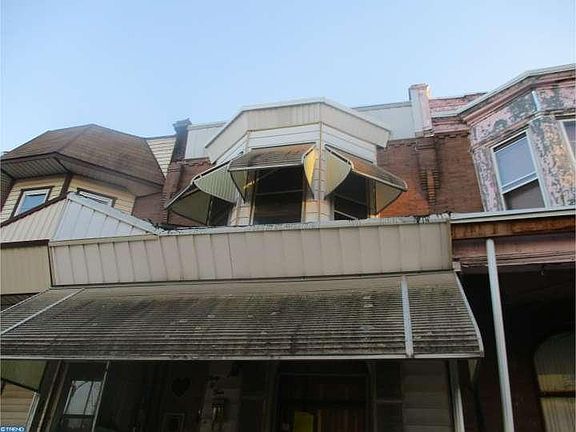 2nd image of 3004 W Oxford St