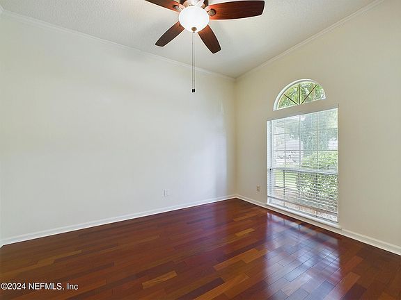 5th image of 2552 EMPEROR Drive