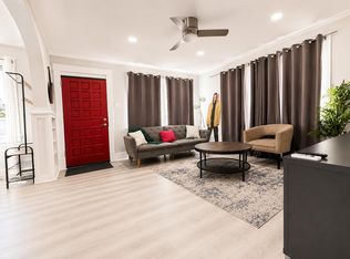 1124 Los Tomases Dr NW, Albuquerque, NM 87102