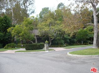 801 Alisal Ct, Santa Monica, CA 90402