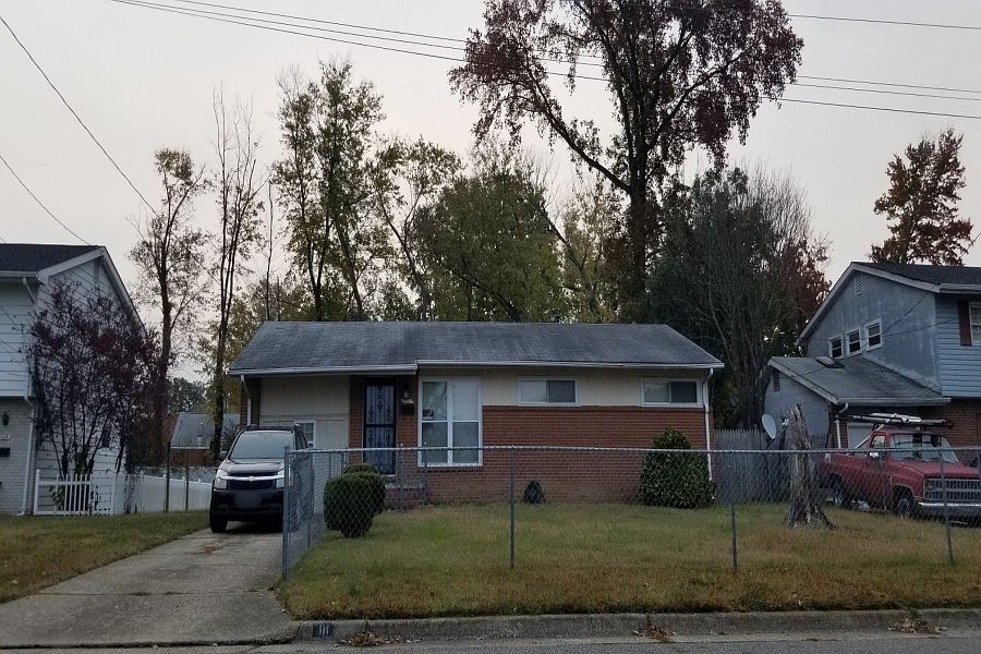 1st image of 111 Pennwood Dr