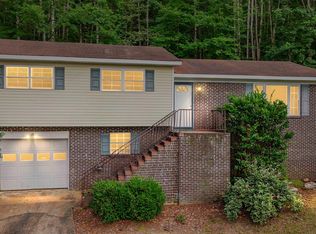 215 Oak Ridge Dr, Oneonta, AL 35121