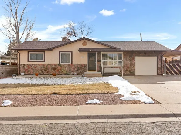 3830 Brookfield Ln, Pueblo, CO 81005