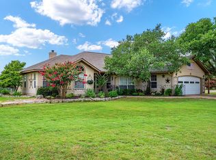 141 Crockett Dr, Kerrville, TX 78028