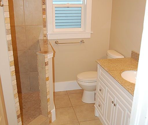 4th image of 724 S Cushman Ave