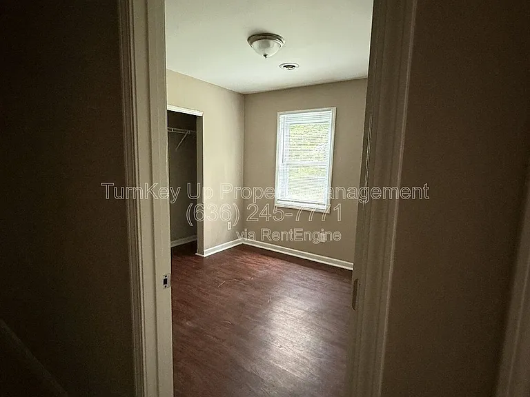 1202 Laredo Ave — Photo 10