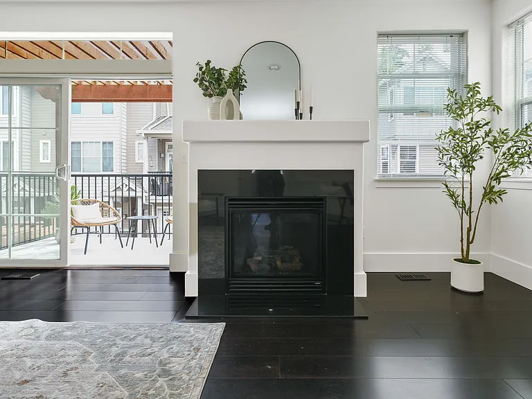 724 NW 118th Ave — Photo 3