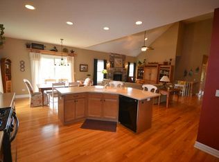 7212 Great Northern Trl, Union, IL 60180