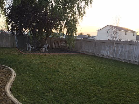 3rd image of 9420 Mustang Dr
