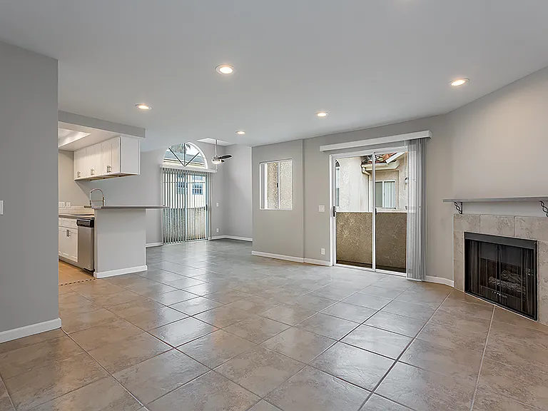 1216 S Corning St — Photo 59