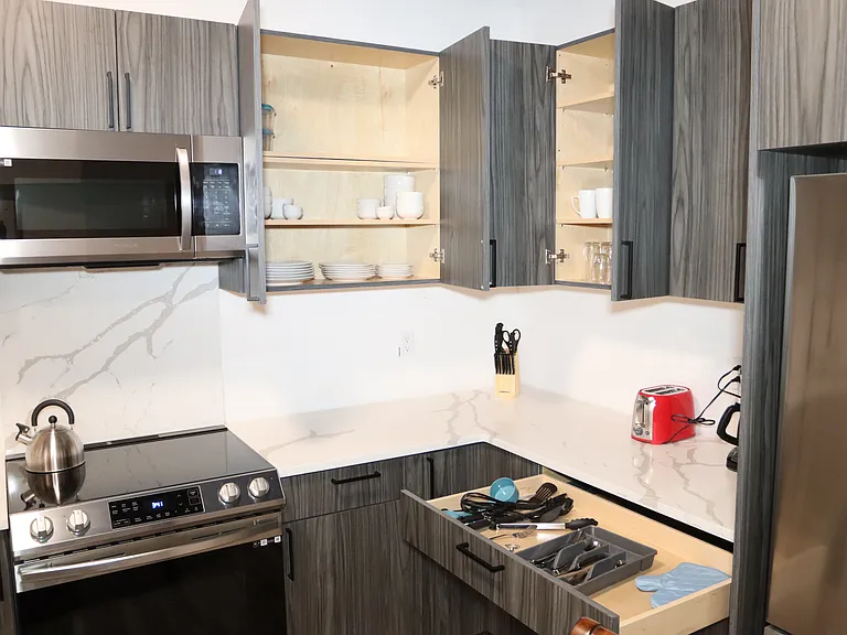 455 Pavonia Ave #1A — Photo 18
